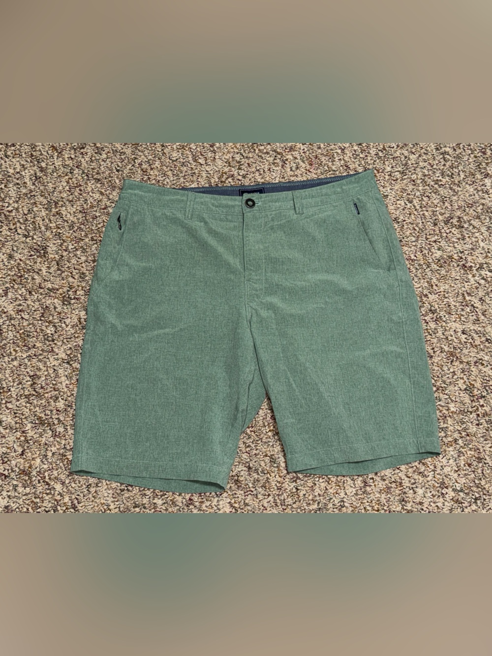 7 Diamonds Men's size 36 shorts Heathered Sage Flat-Front Shorts